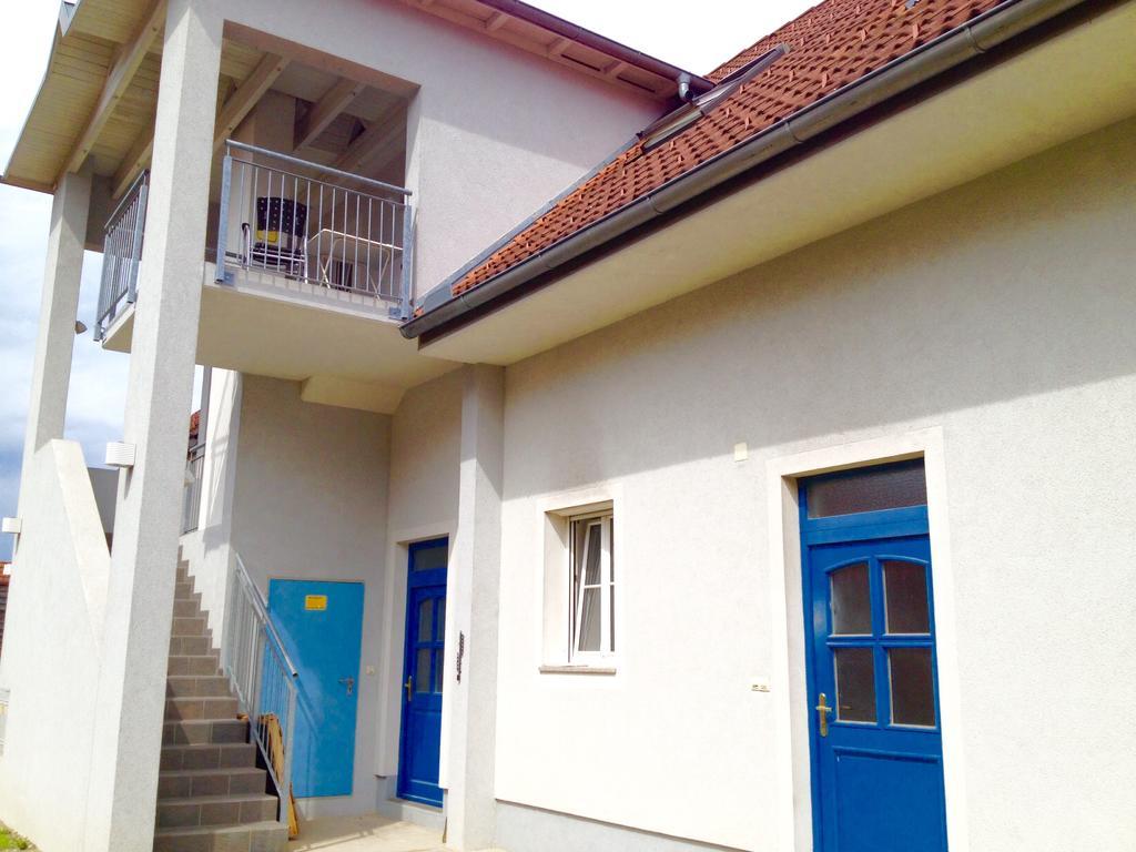 Haus Ferdinand Apartment Fernitz Exterior photo
